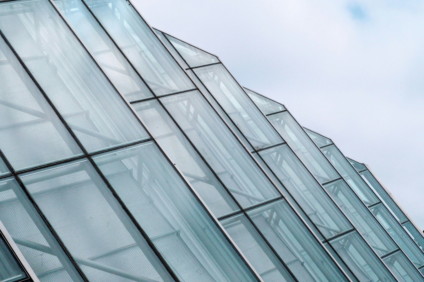 NGA Moves to Update Building Codes for Exterior Tempered Glass